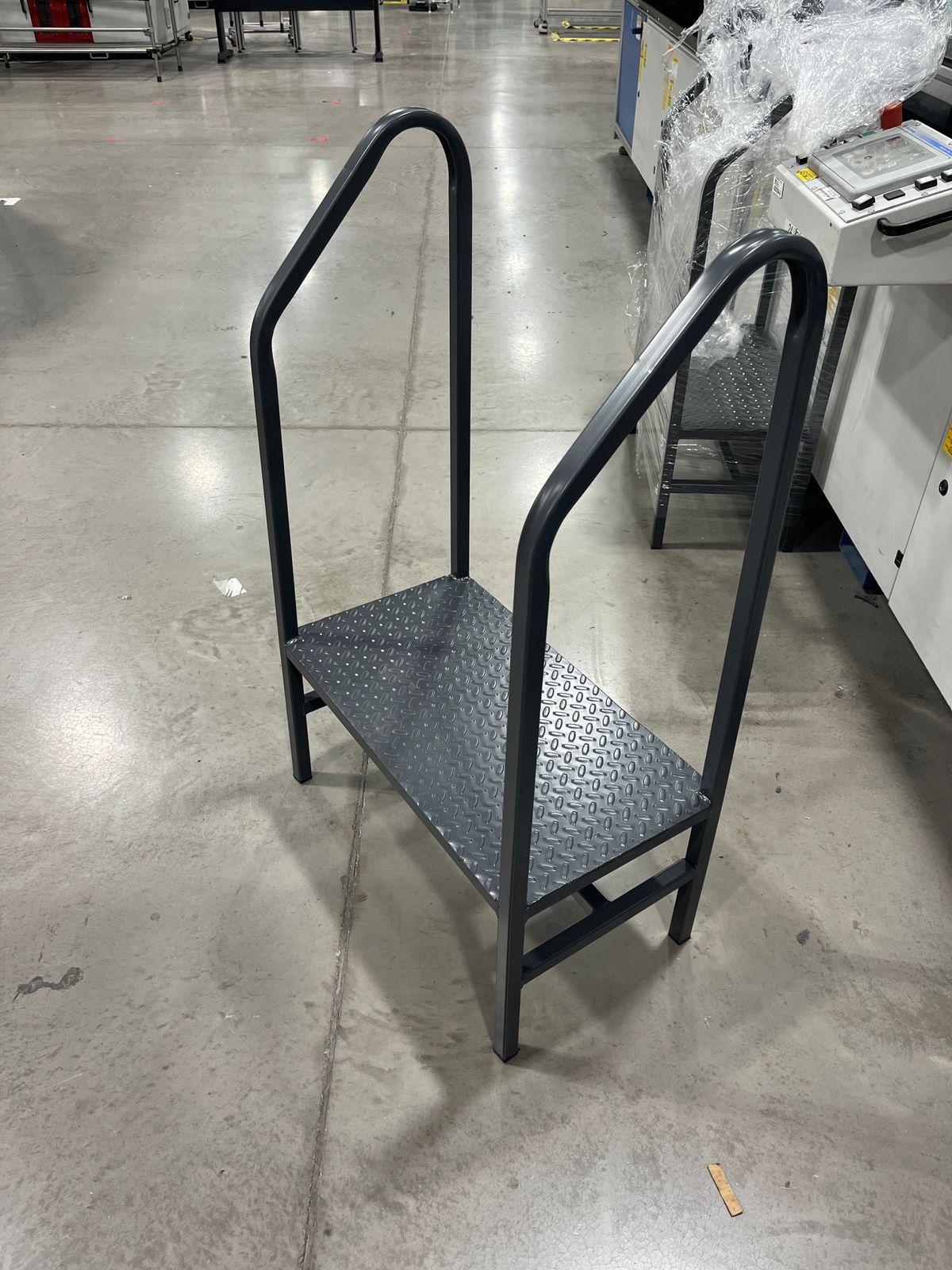 Fabricación y pintura escalon